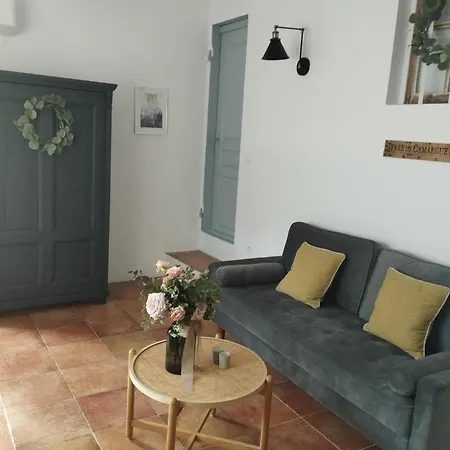 Les Tilleuls Bed & Breakfast *