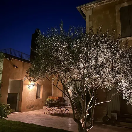 Bed & Breakfast Les Tilleuls Cavaillon